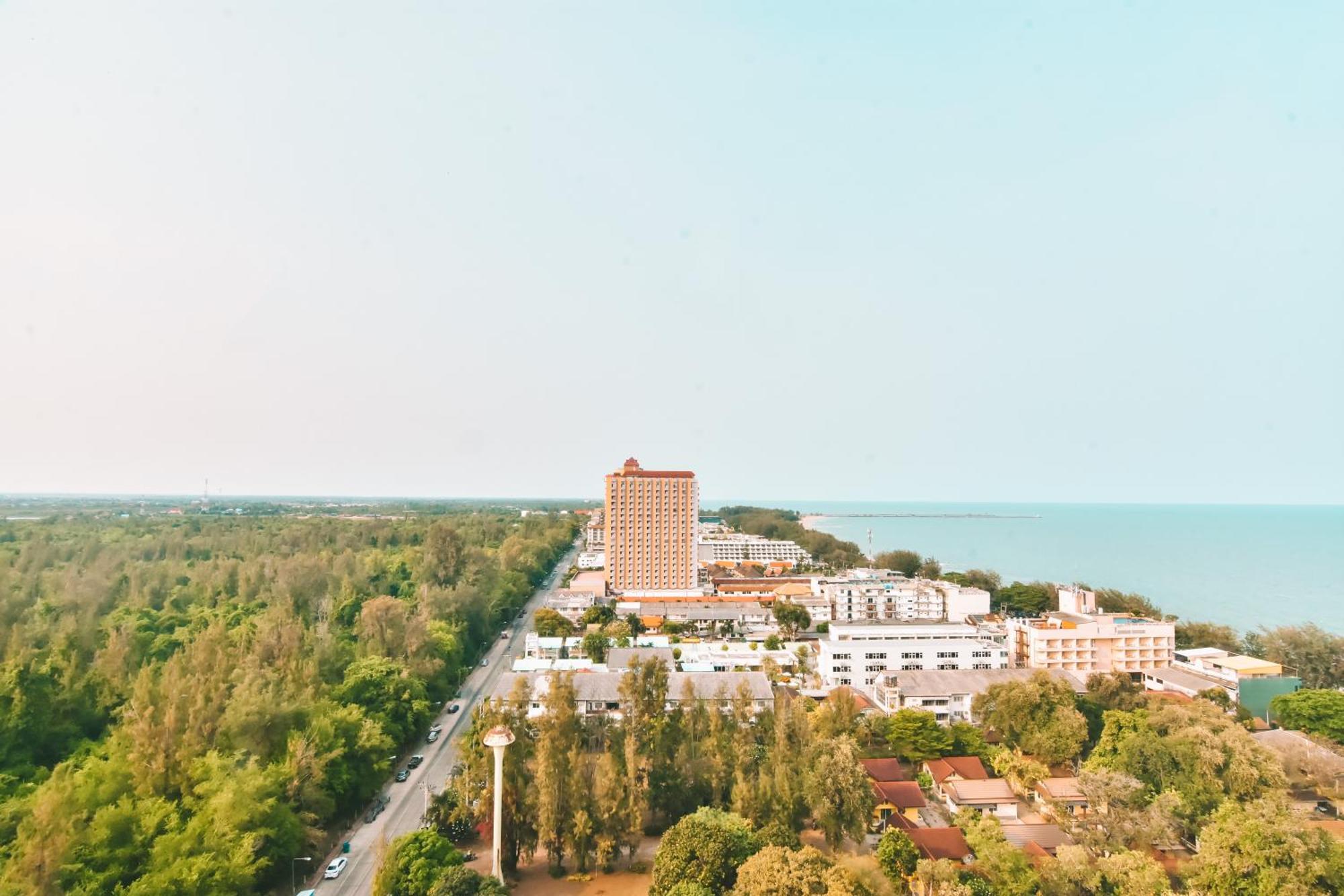 Thalay Cha-Am By Tha Hostel Εξωτερικό φωτογραφία